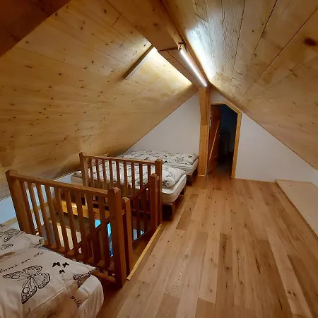 Oldhouse Knezovo Sromlje