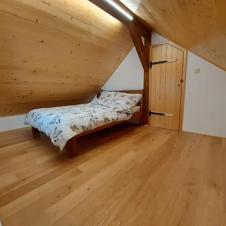 Oldhouse Knezovo Сasa de vacaciones *