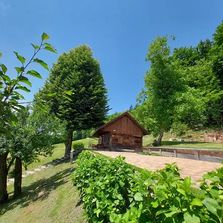 Oldhouse Knezovo Ferienhaus *